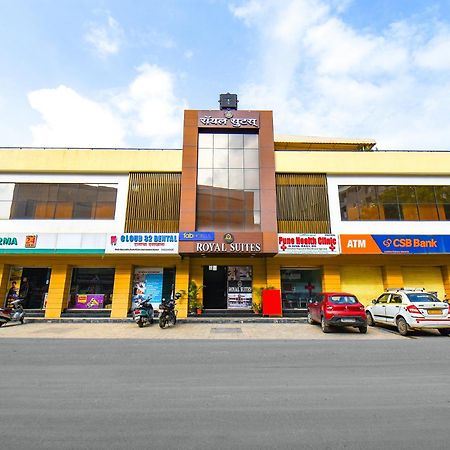 Fabhotel Royal Suits - Nr Mahadji Shinde Chhatri Mundhva Exterior photo
